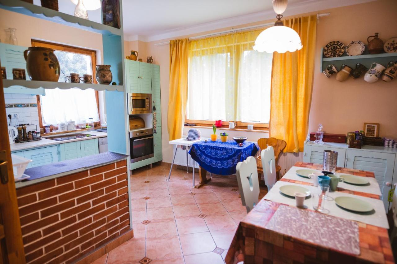 Rózsakert Vendégház Romhány Exterior foto