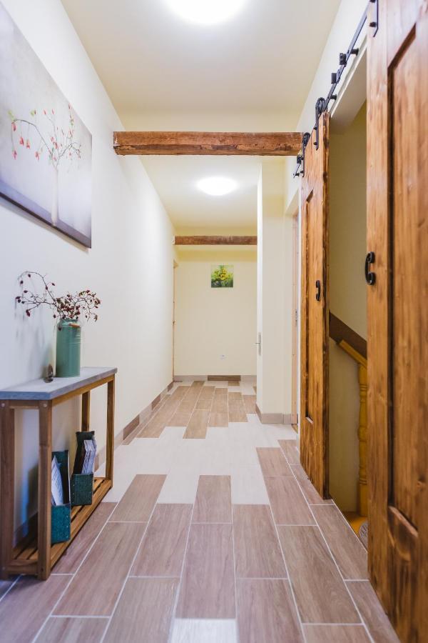 Rózsakert Vendégház Romhány Exterior foto
