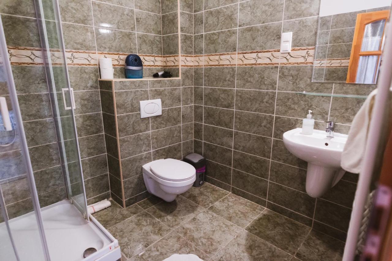 Rózsakert Vendégház Romhány Exterior foto
