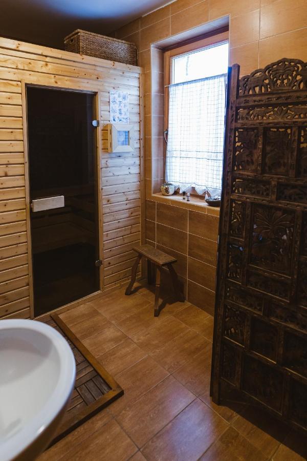 Rózsakert Vendégház Romhány Exterior foto