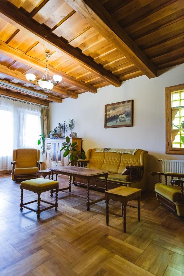 Rózsakert Vendégház Romhány Exterior foto