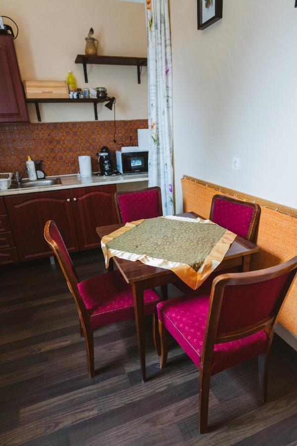 Rózsakert Vendégház Romhány Exterior foto